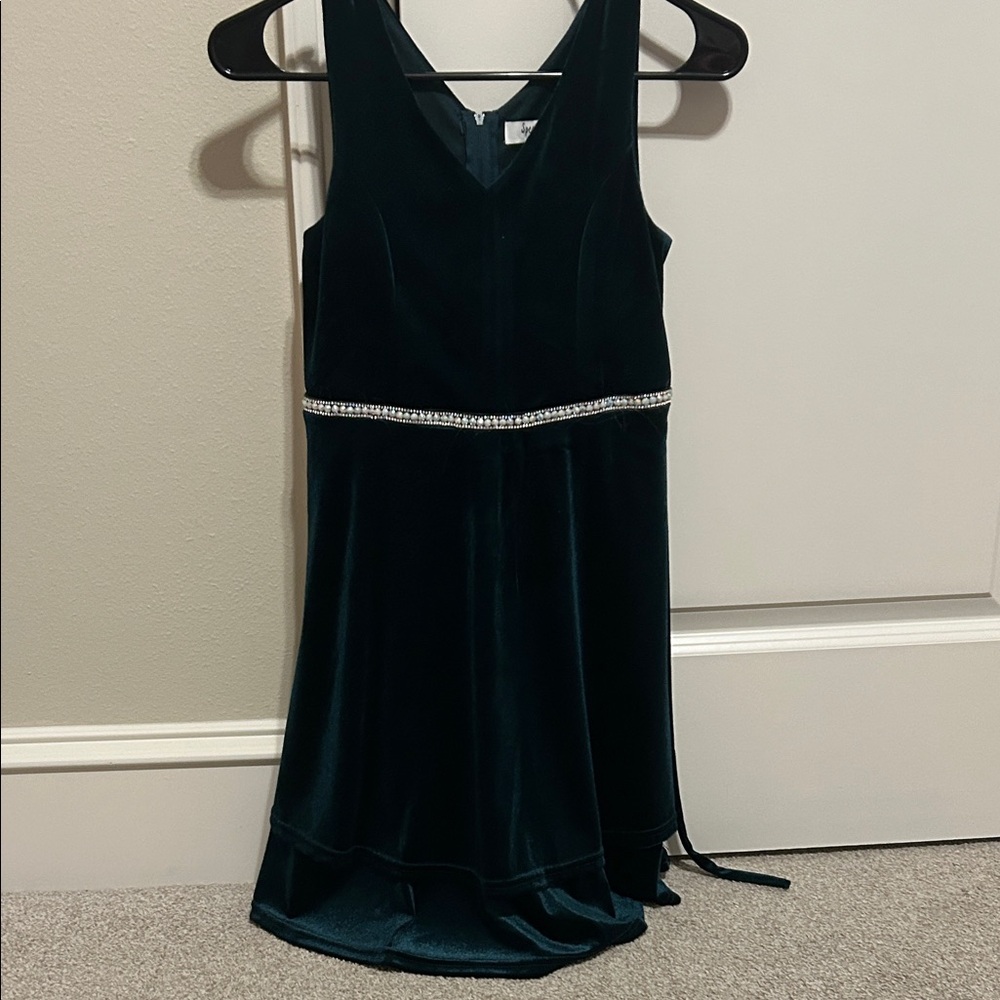 Elegant Velvet Dress with Rhinestone Detail